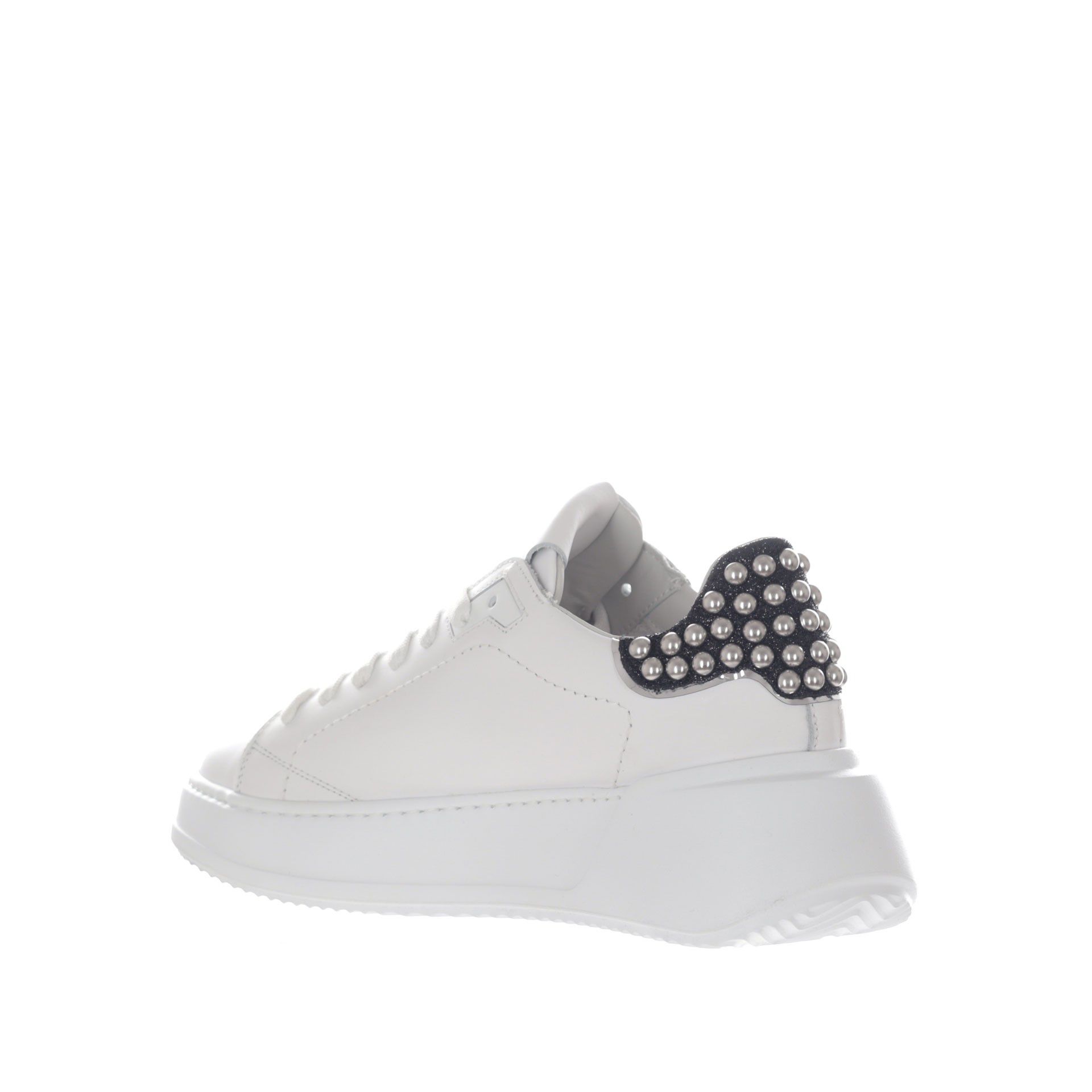 Philippe model sneaker tres temple in pelle con borchie da donna